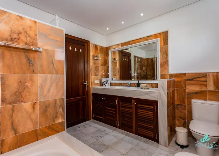 فيلة Sara بلايا بلانكا