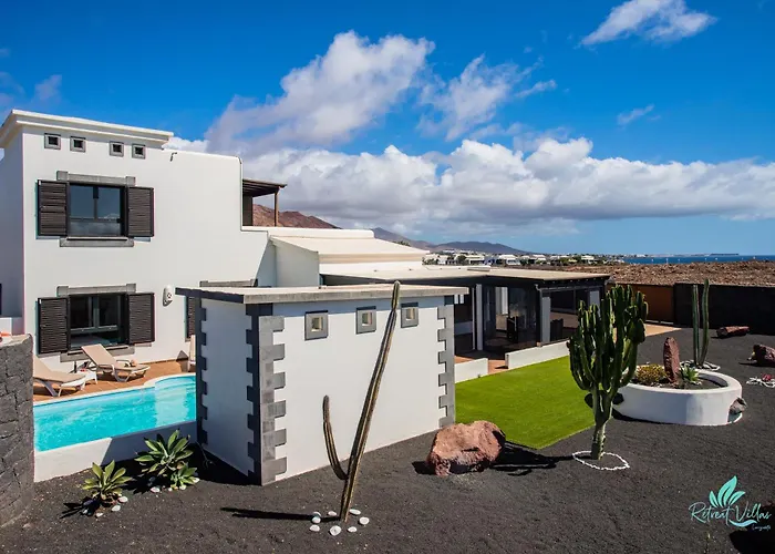 Sara بلايا بلانكا